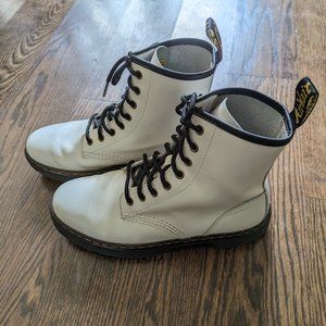 Dr Martens 1460 Boots